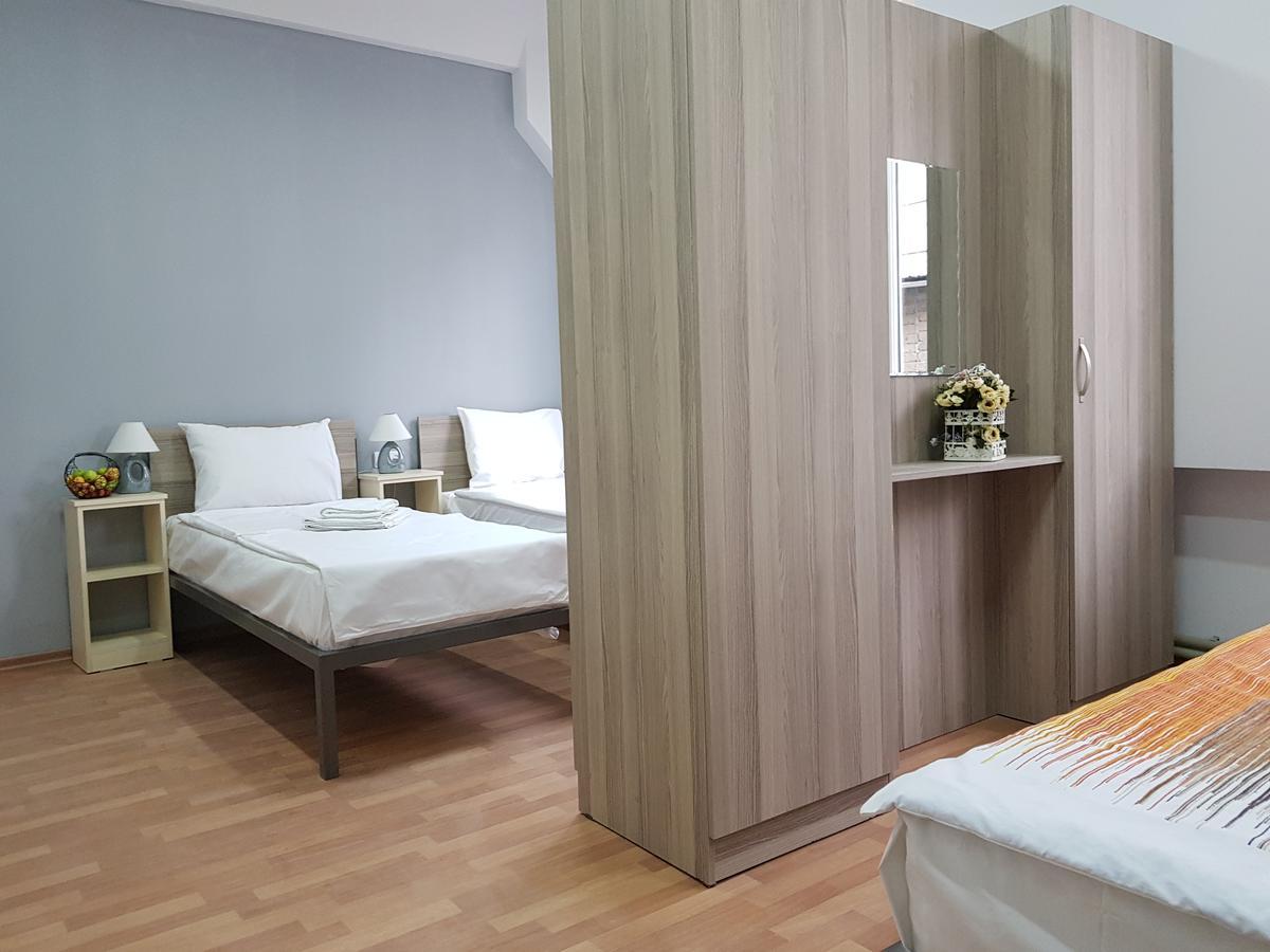 Welcome Friends Hostel Yerevan Luaran gambar