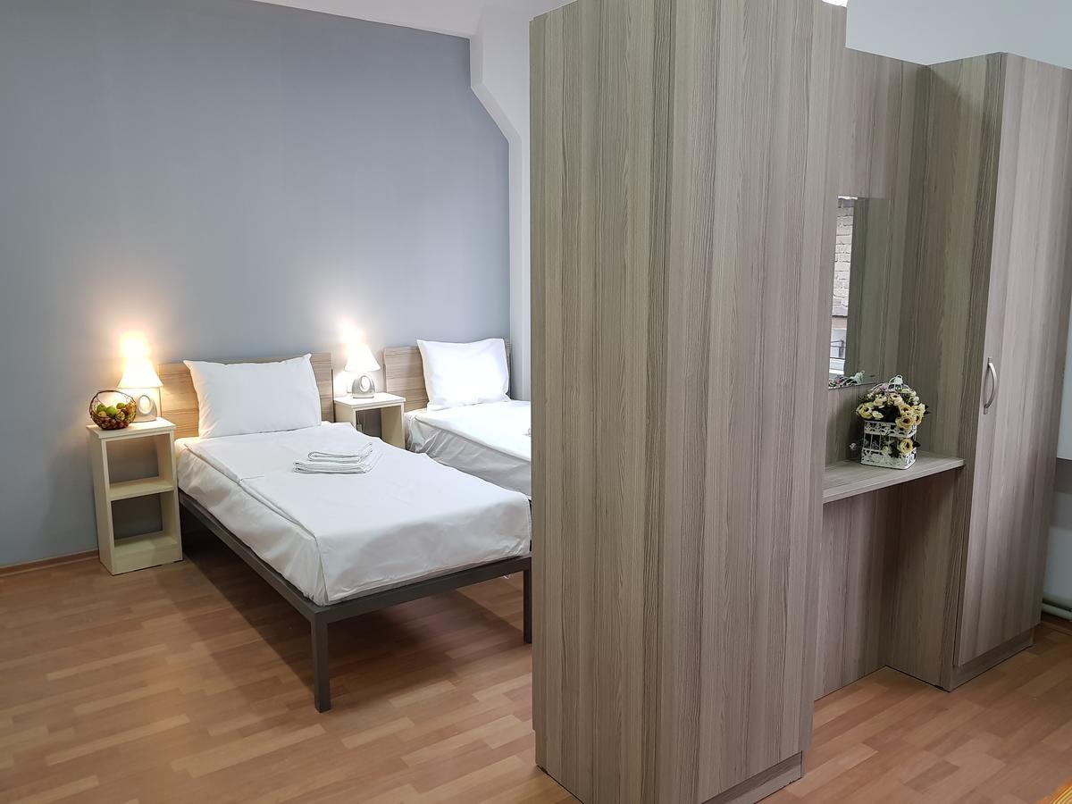 Welcome Friends Hostel Yerevan Luaran gambar