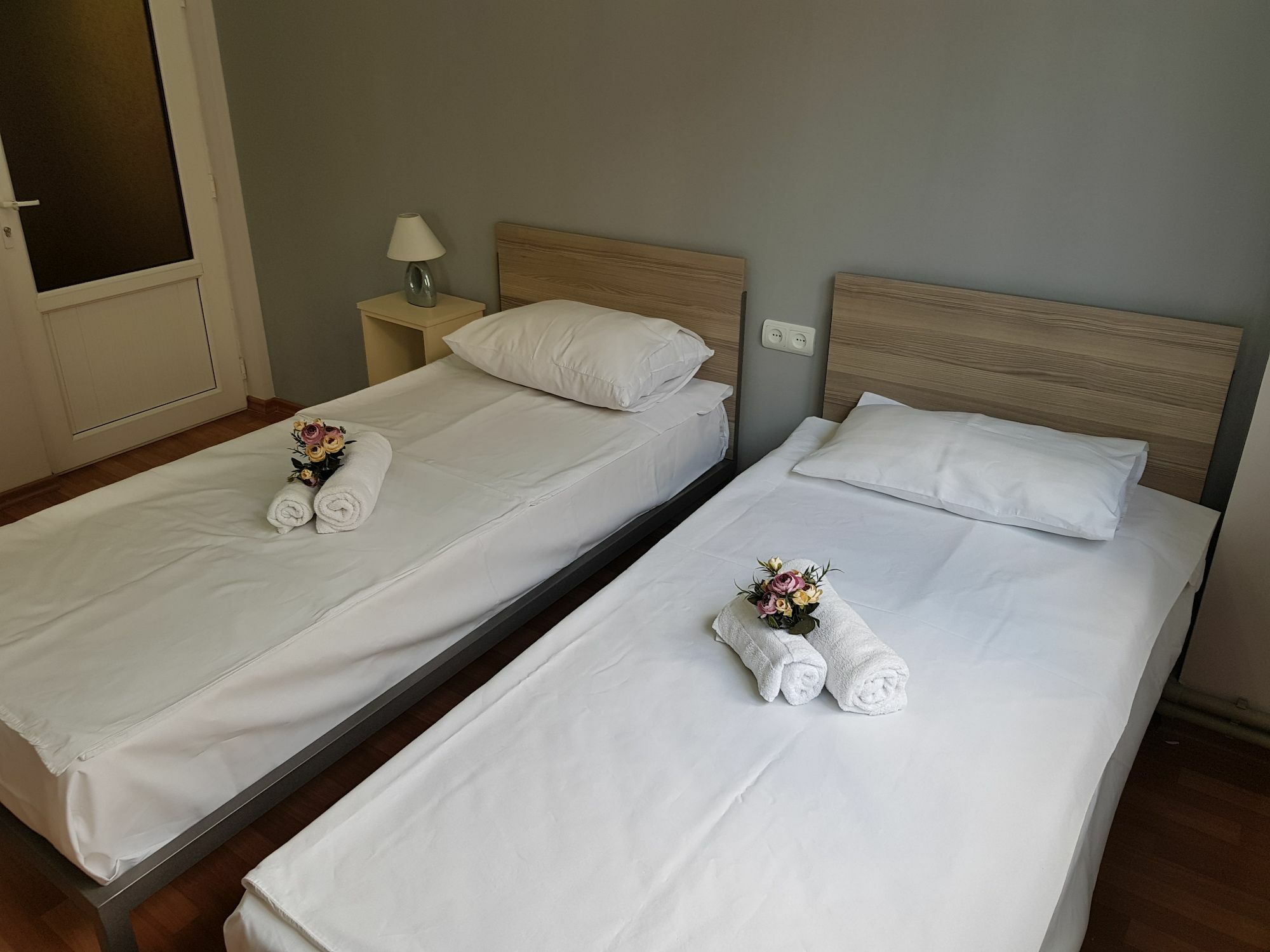 Welcome Friends Hostel Yerevan Luaran gambar