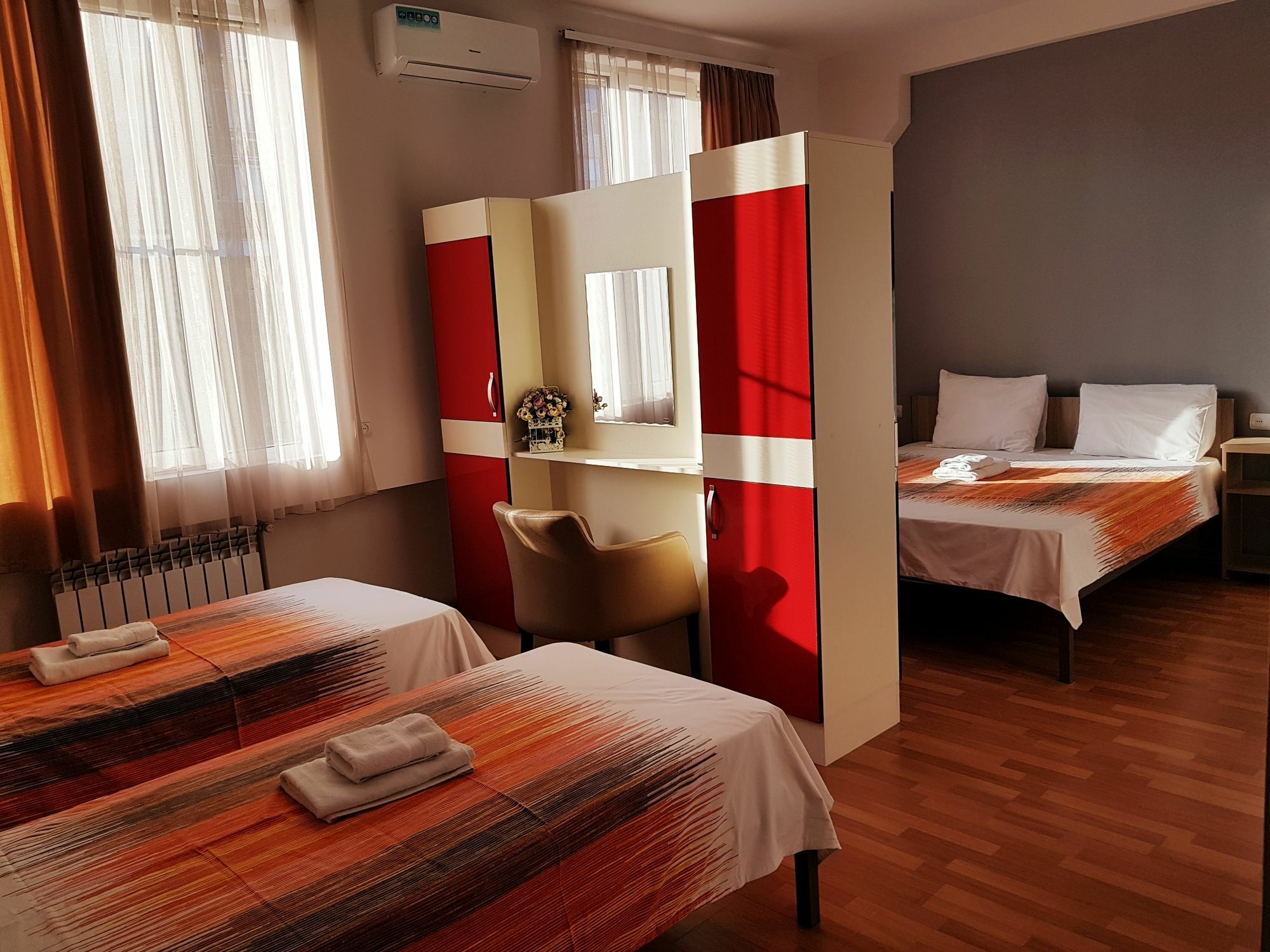 Welcome Friends Hostel Yerevan Luaran gambar